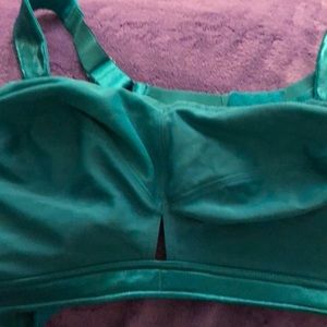 85% nylon 15% spandex 100% cotton cups